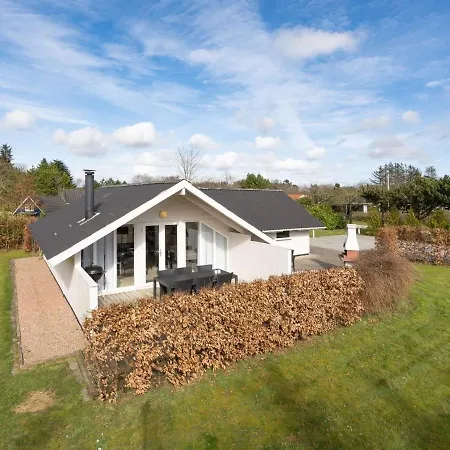 Edvardsine - 12km From The Sea In Western Jutland By Interhome 別荘