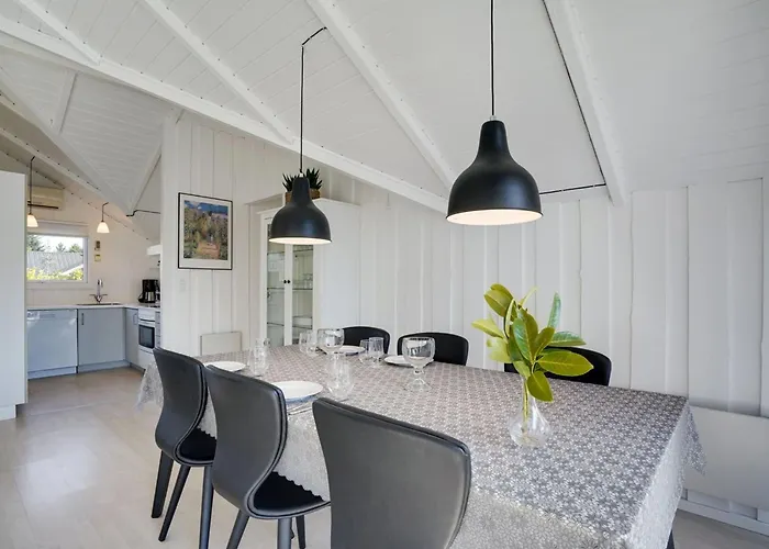 Edvardsine - 12km From The Sea By Interhome *