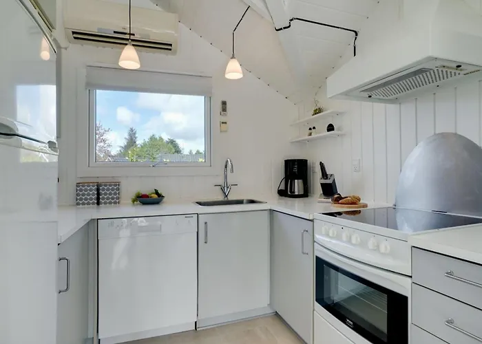 Edvardsine - 12km From The Sea By Interhome *