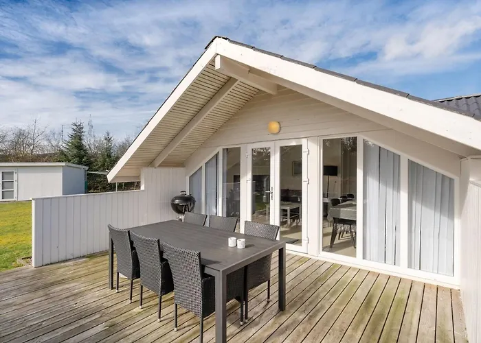 Edvardsine - 12km From The Sea By Interhome Nyaraló *